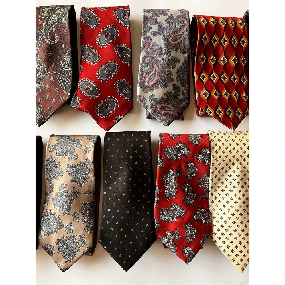 Vintage Men's SILK Ties Lot Of 20 - Classic Paisley Geometric Polka Dot Variety